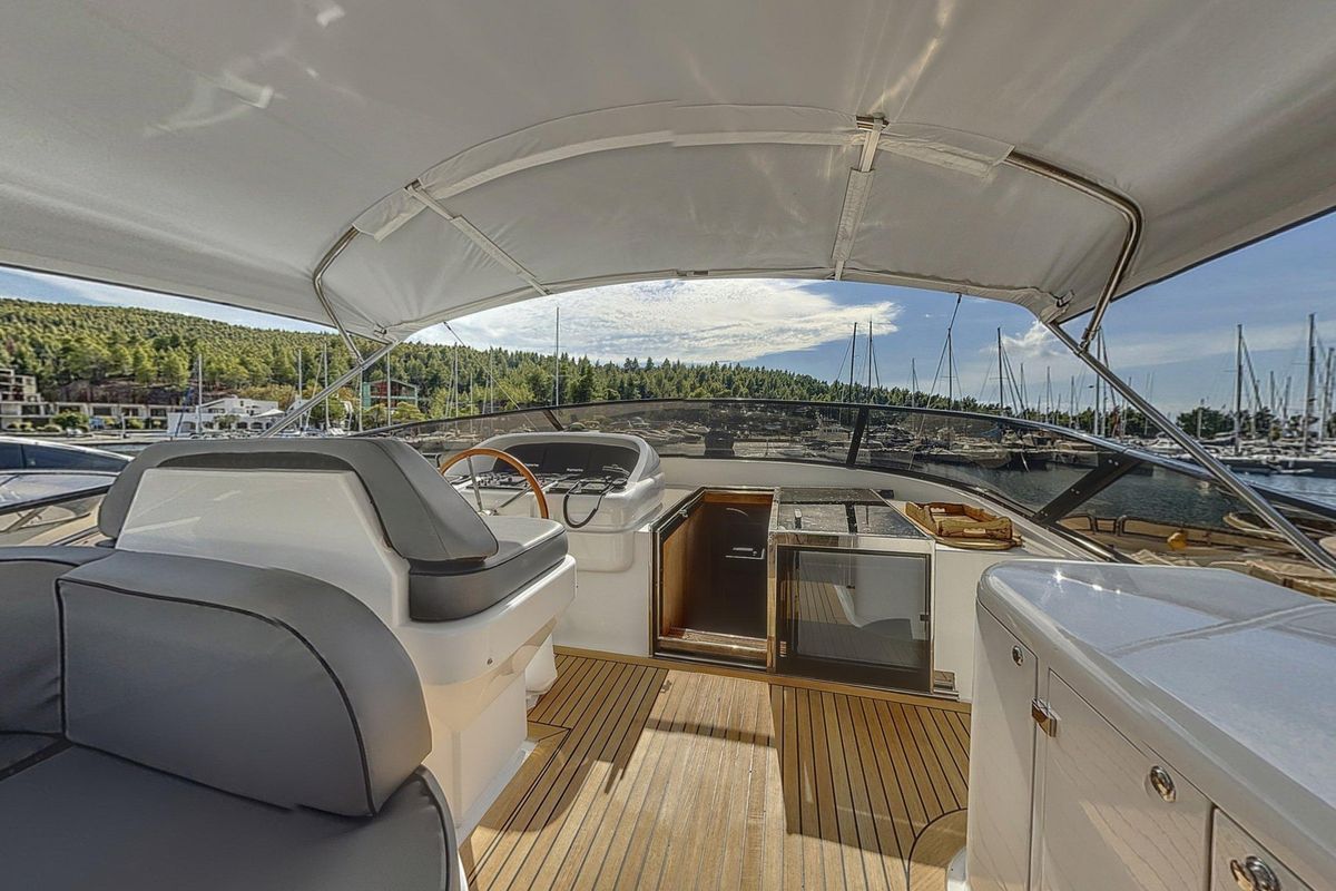 2002 Maiora 65 