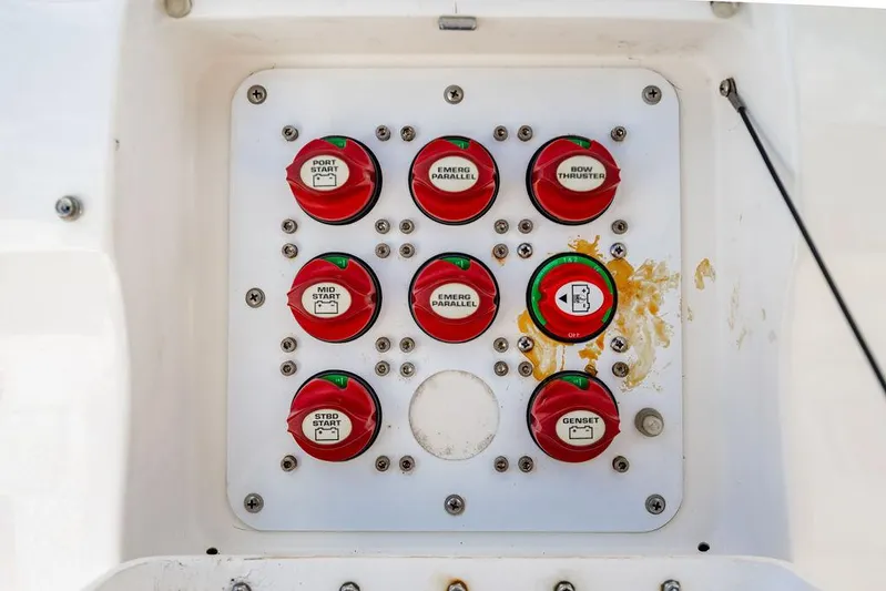 Activa Yacht Photos Pics 