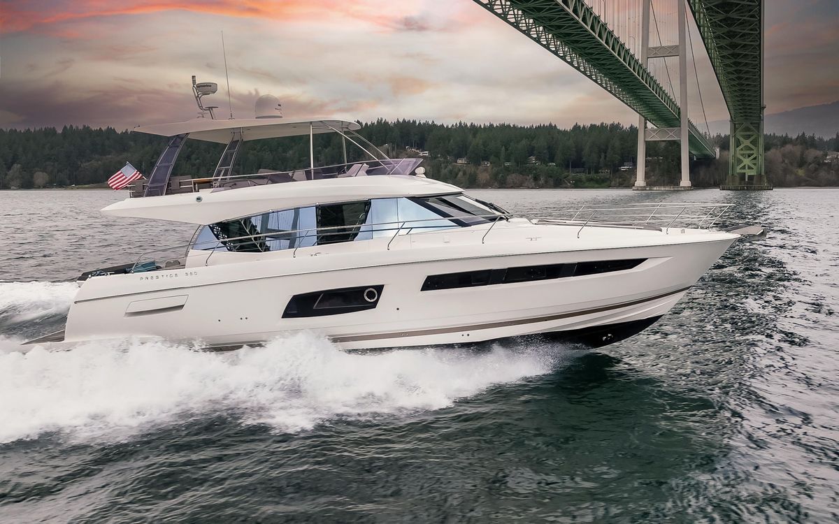 2017 Prestige 56 