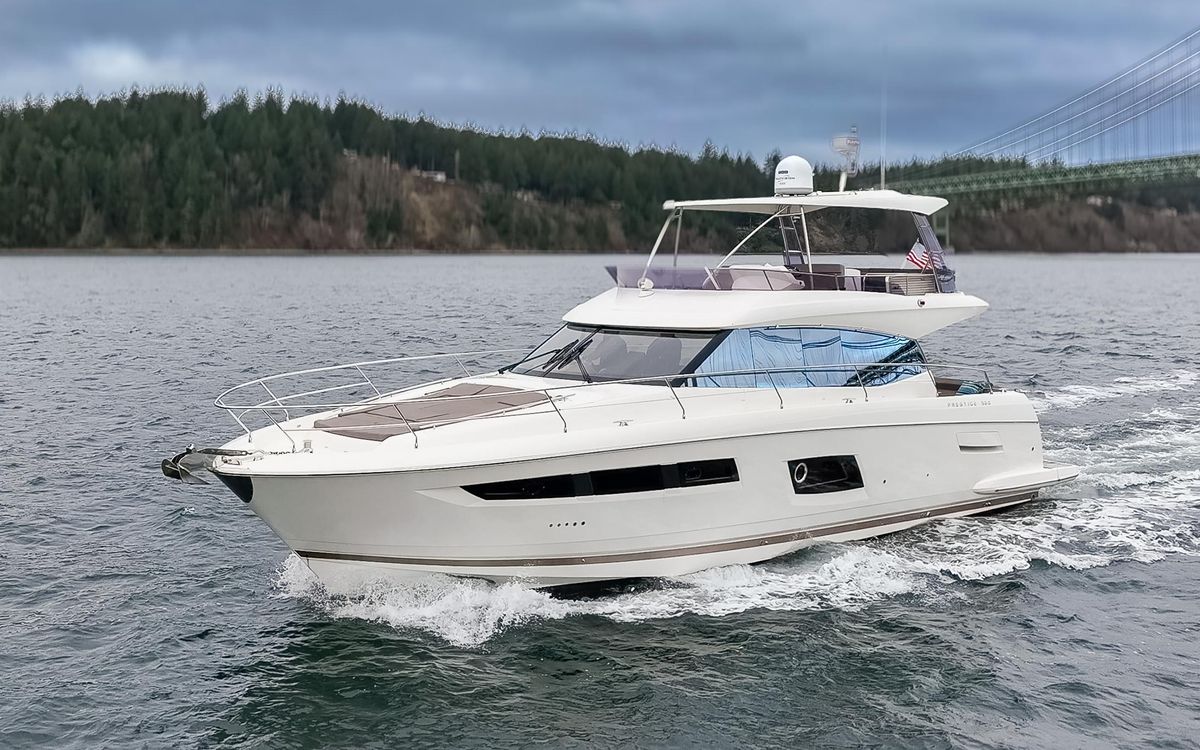 2017 Prestige 56 