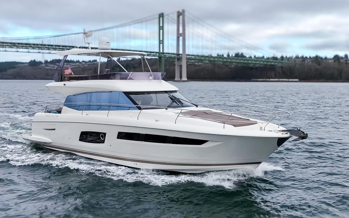 2017 Prestige 56 