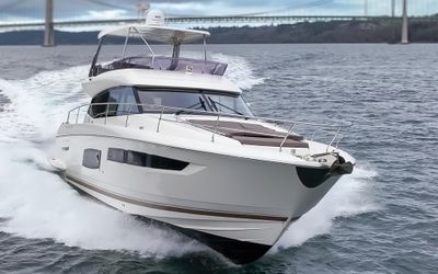 Yacht