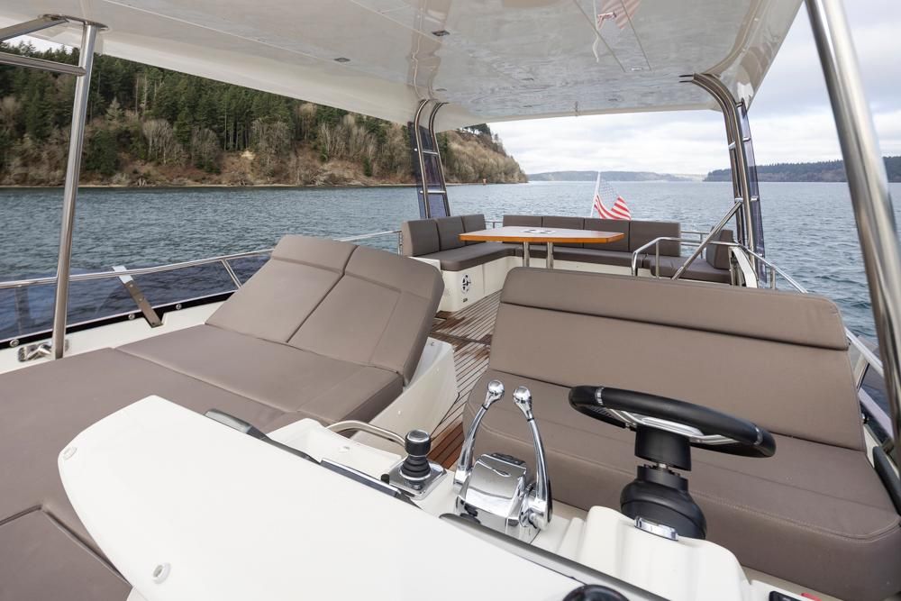 2017 Prestige 56 