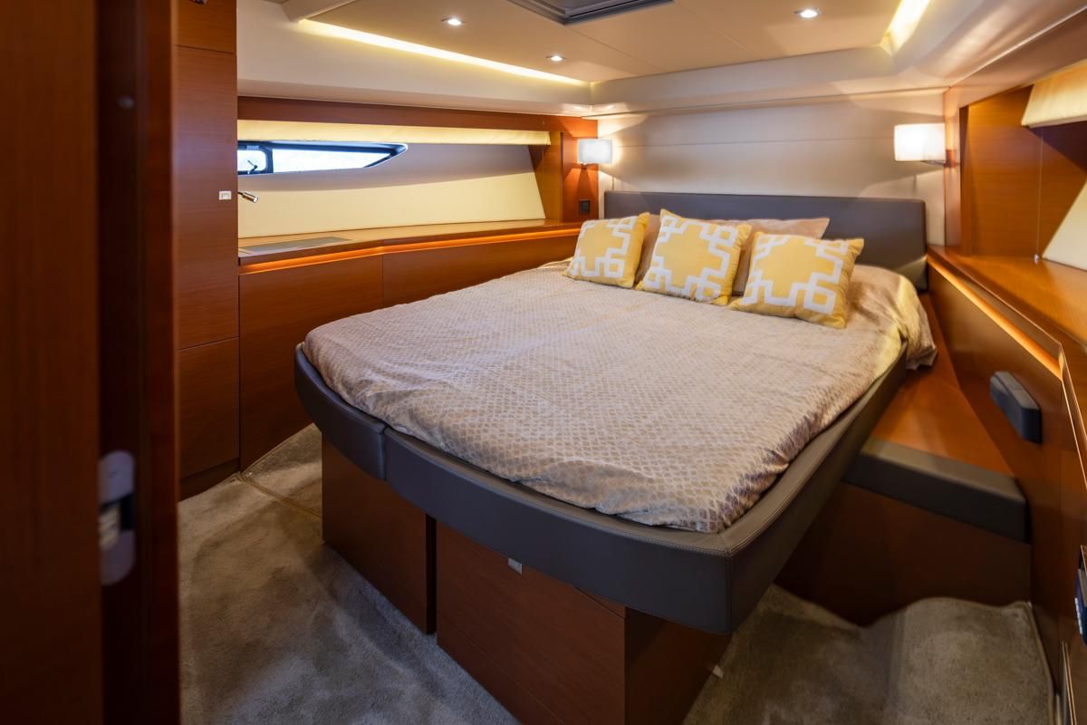 2017 Prestige 56 