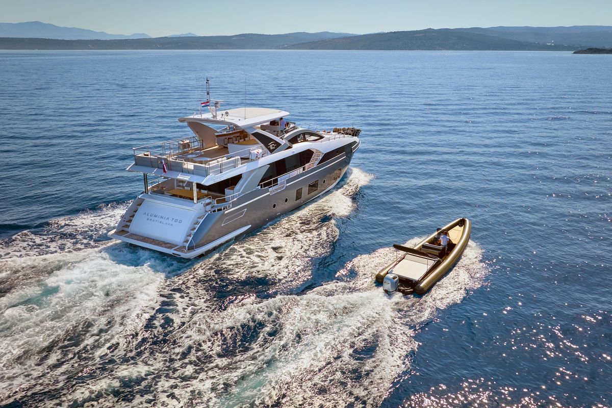2024 Azimut 87 