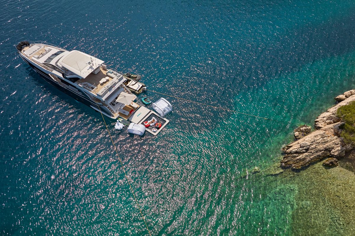 2024 Azimut 87 
