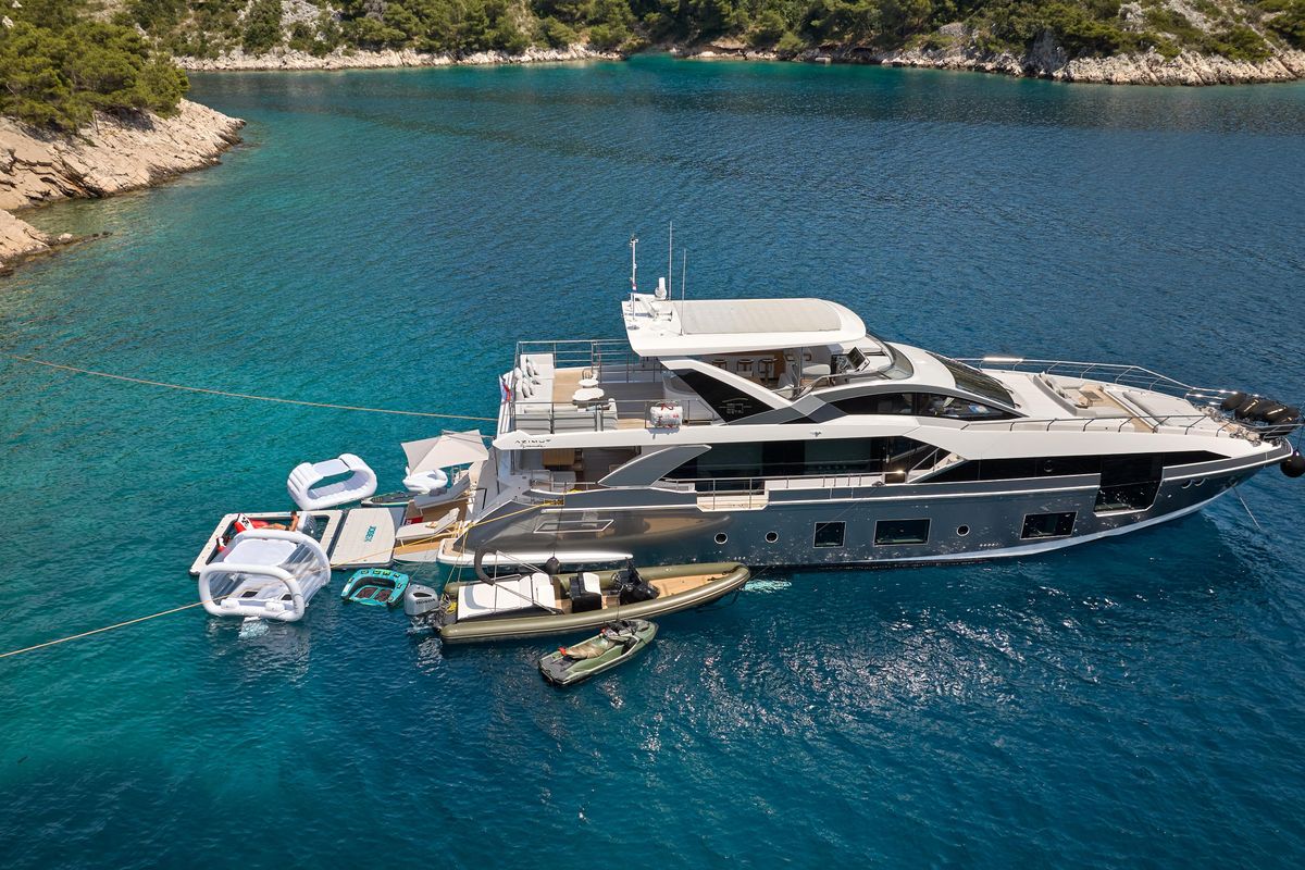 2024 Azimut 87 