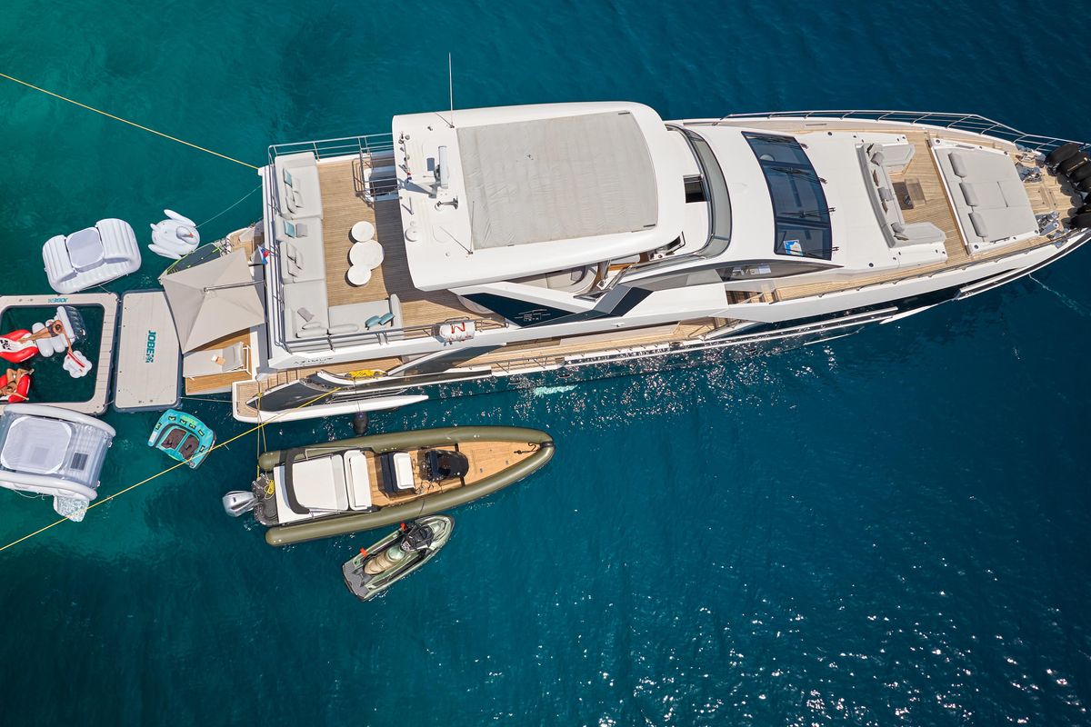2024 Azimut 87 