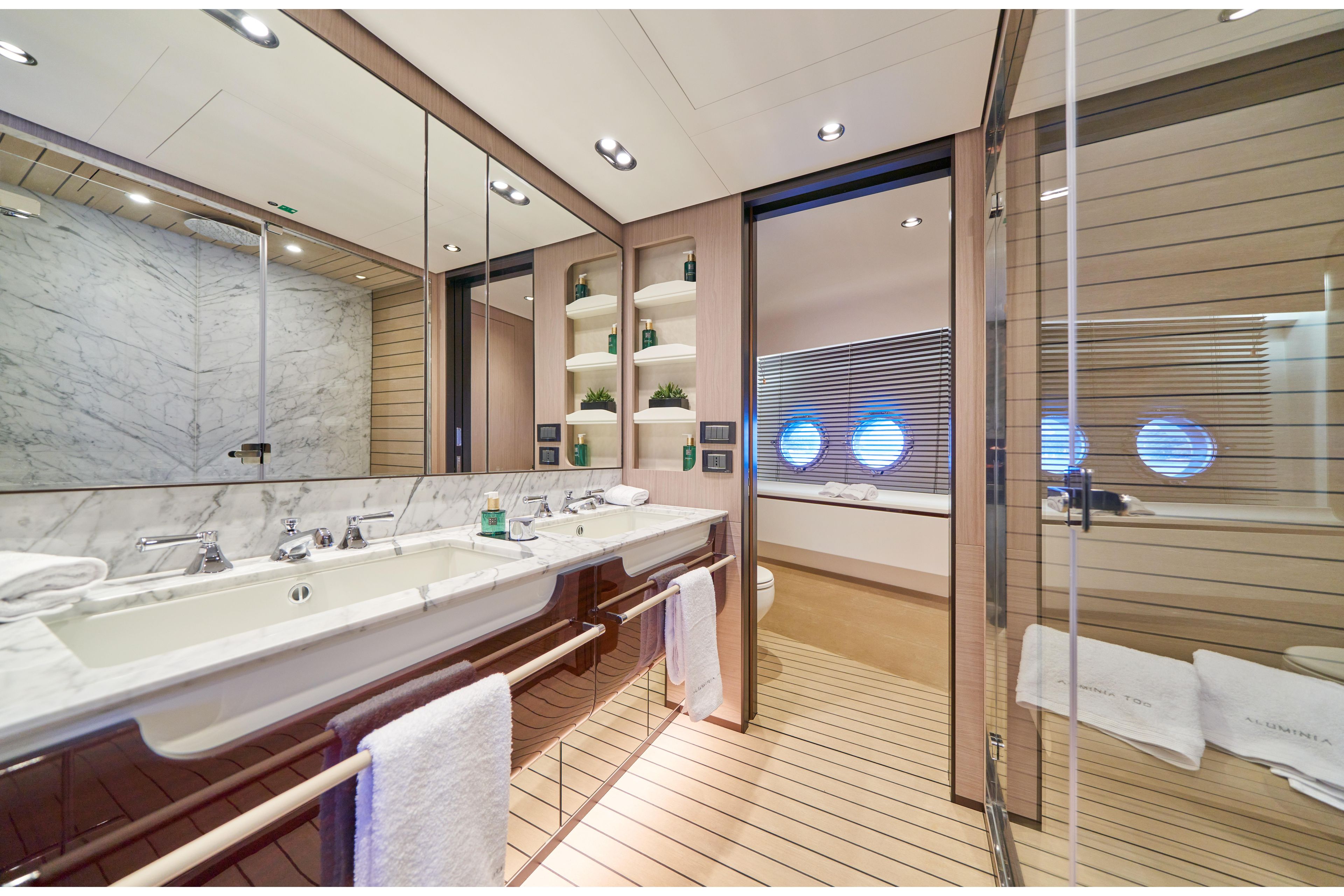 Yacht