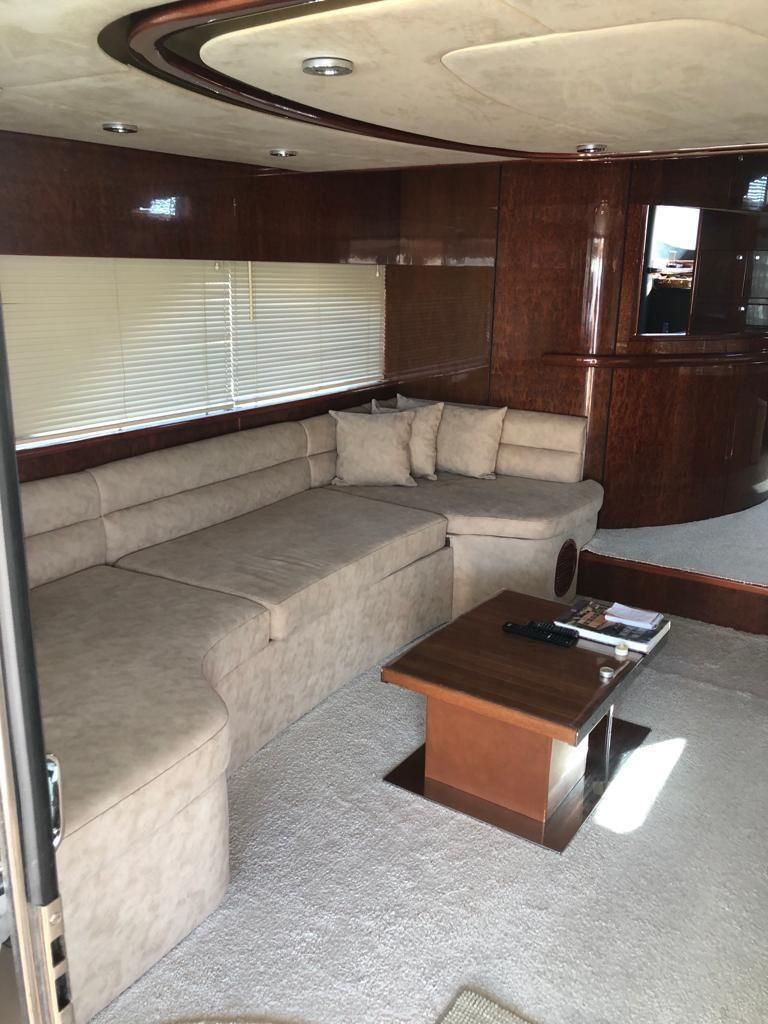 2005 Fairline 74 