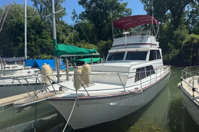 Marinette Marinette Sedan - 32