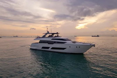 2017 Ferretti Yachts 850