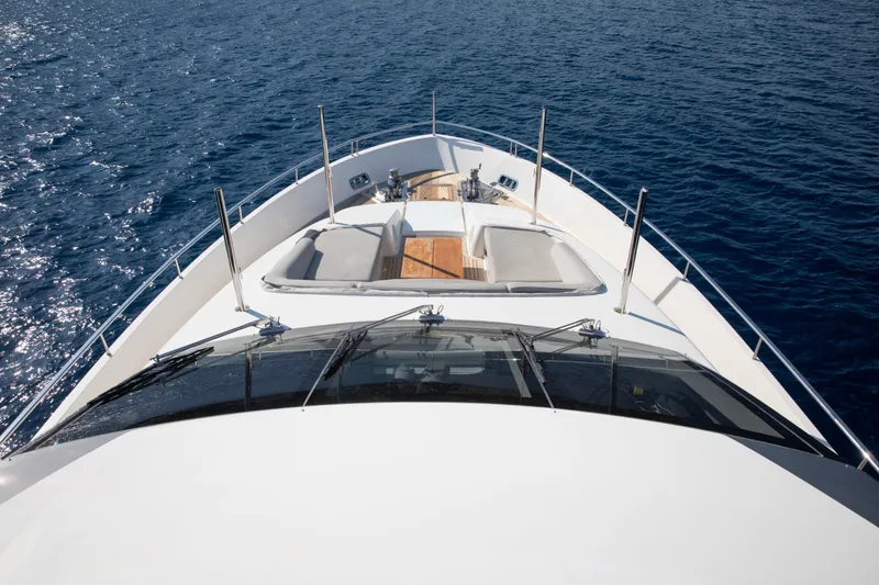  Yacht Photos Pics Sanlorenzo SL86 yacht bow view, 2017 model, cruising on open sea.