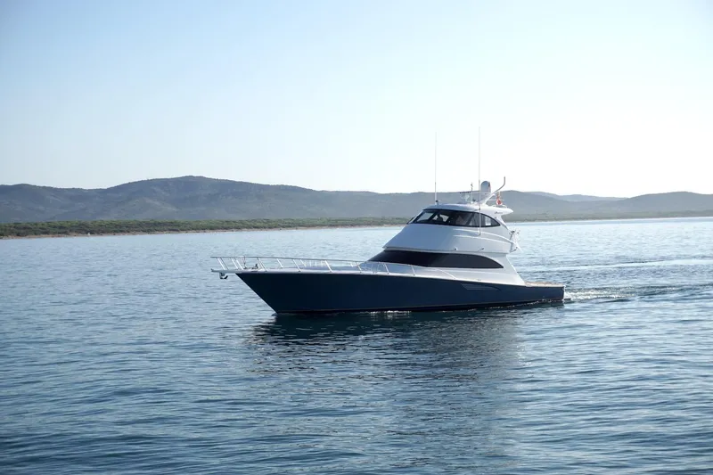 Tia Yacht Photos Pics Viking 62 Enclosed bridge 2017