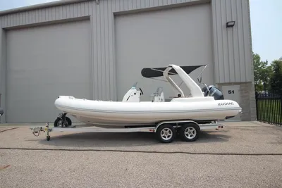 Zodiac Medline 7.5 NEO 300hp In Stock