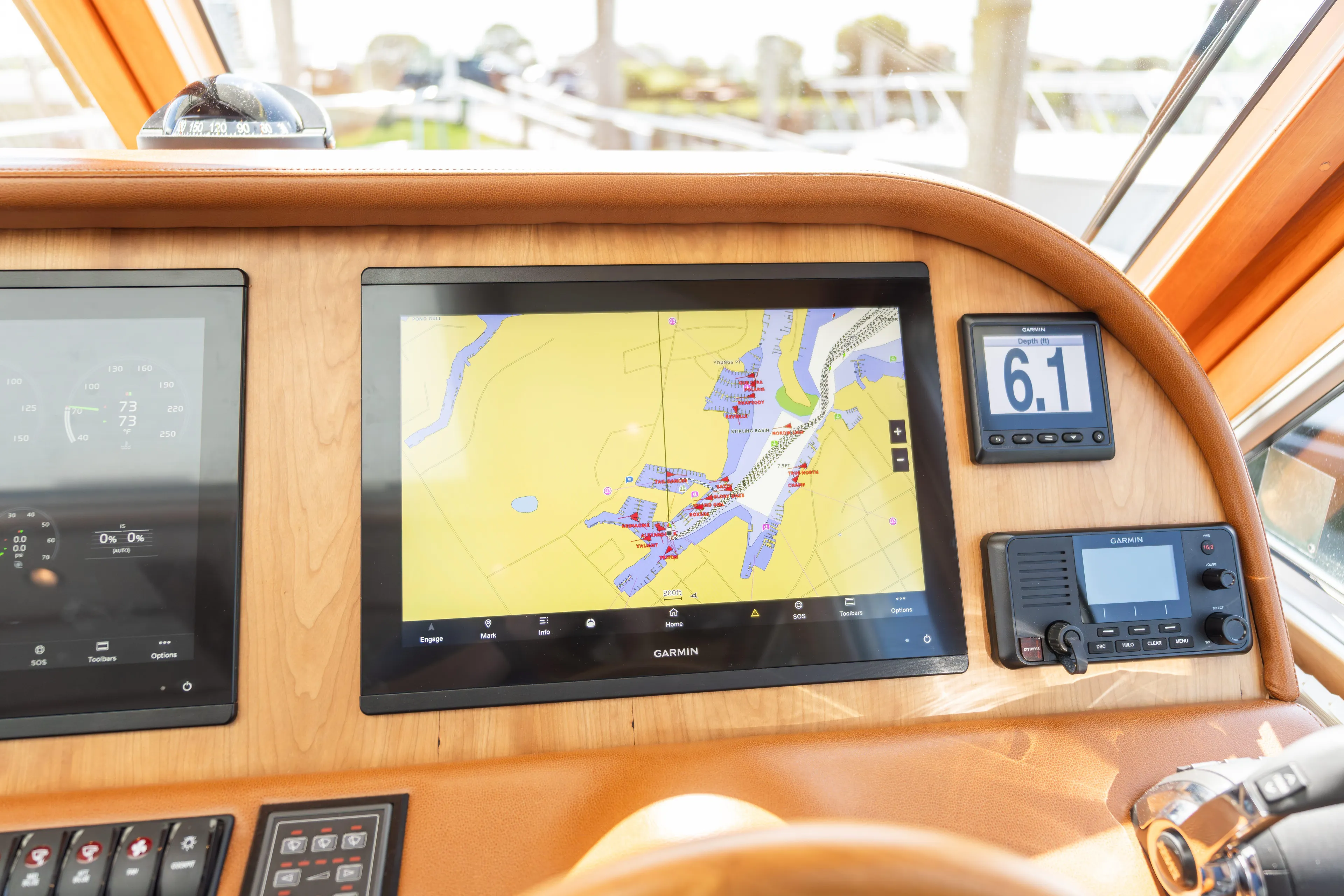 Gracious Yacht Photos Pics 