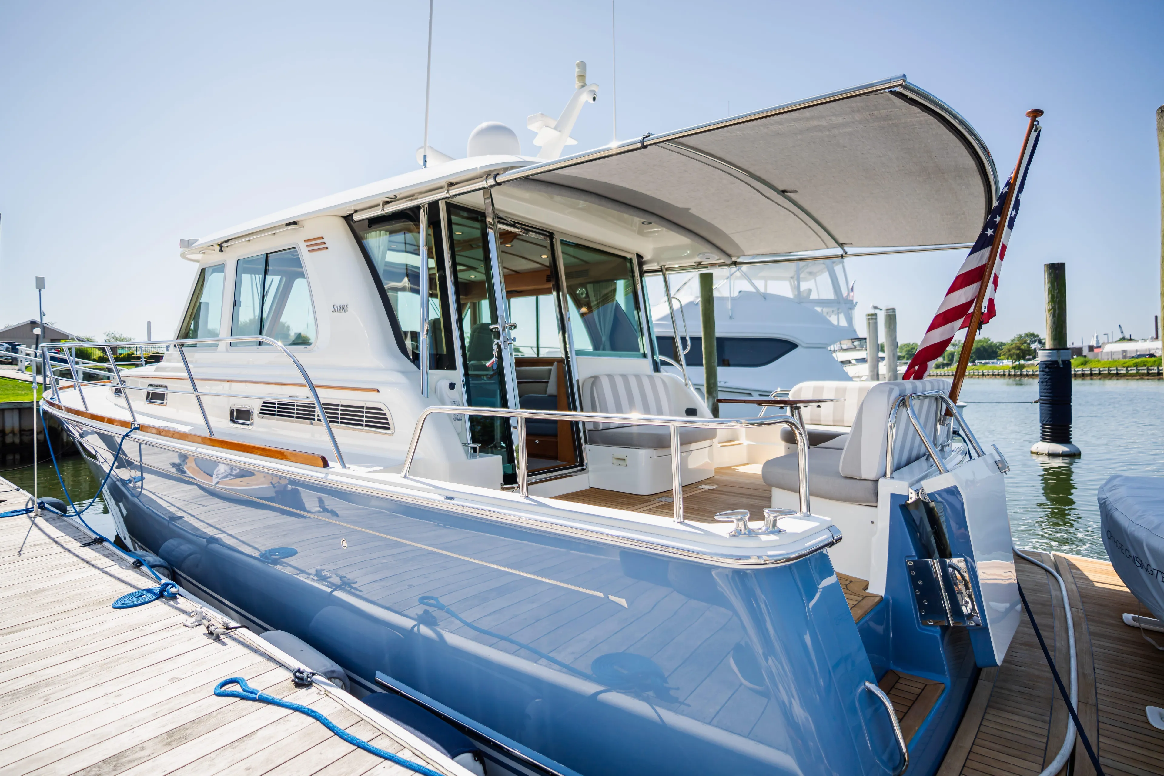 Gracious Yacht Photos Pics 