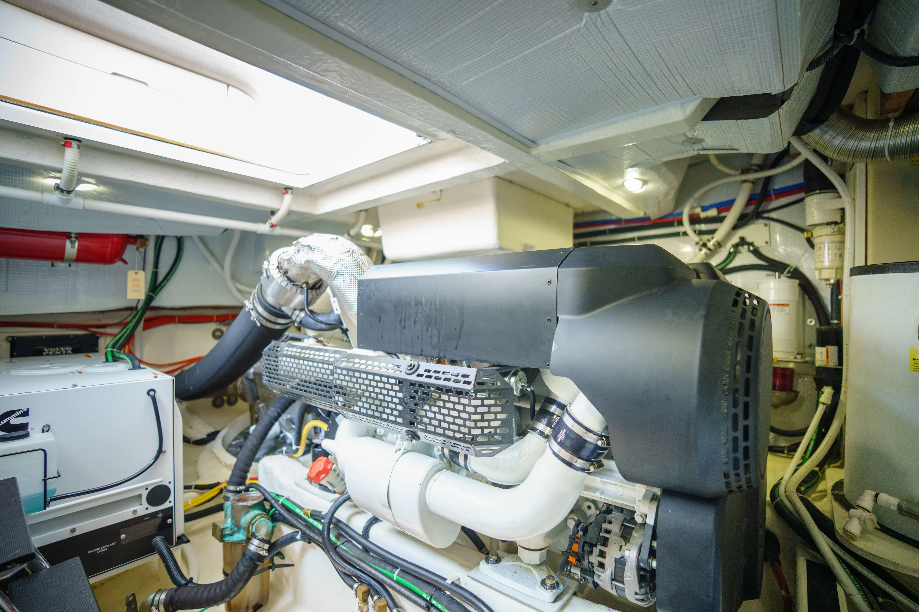 Gracious Yacht Photos Pics 