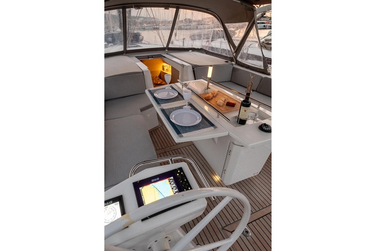 2021 Beneteau 47 