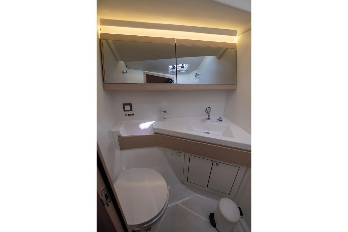 2021 Beneteau 47 