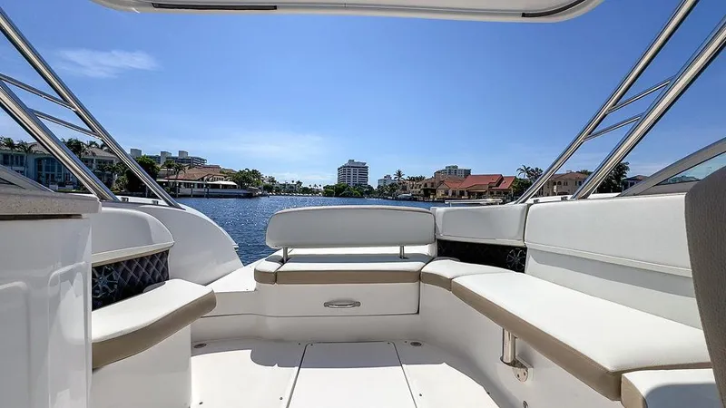  Yacht Photos Pics 2014 Cobalt - Aft lounge