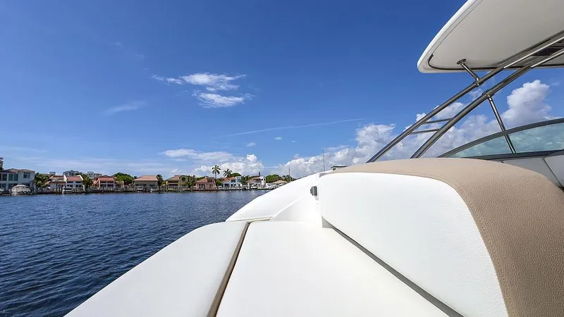  Yacht Photos Pics 2014 Cobalt -