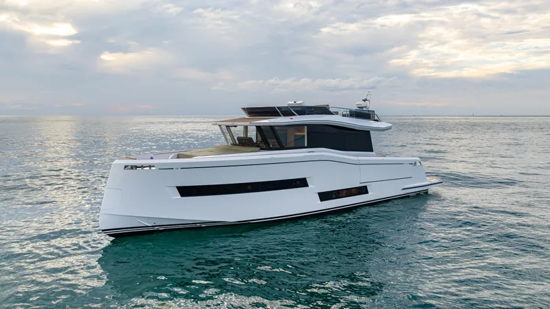 Available Now Yacht Photos Pics 