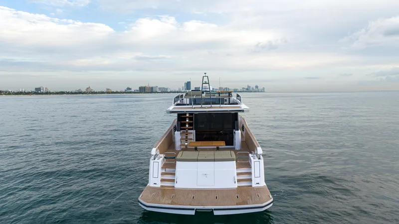 Available Now Yacht Photos Pics 