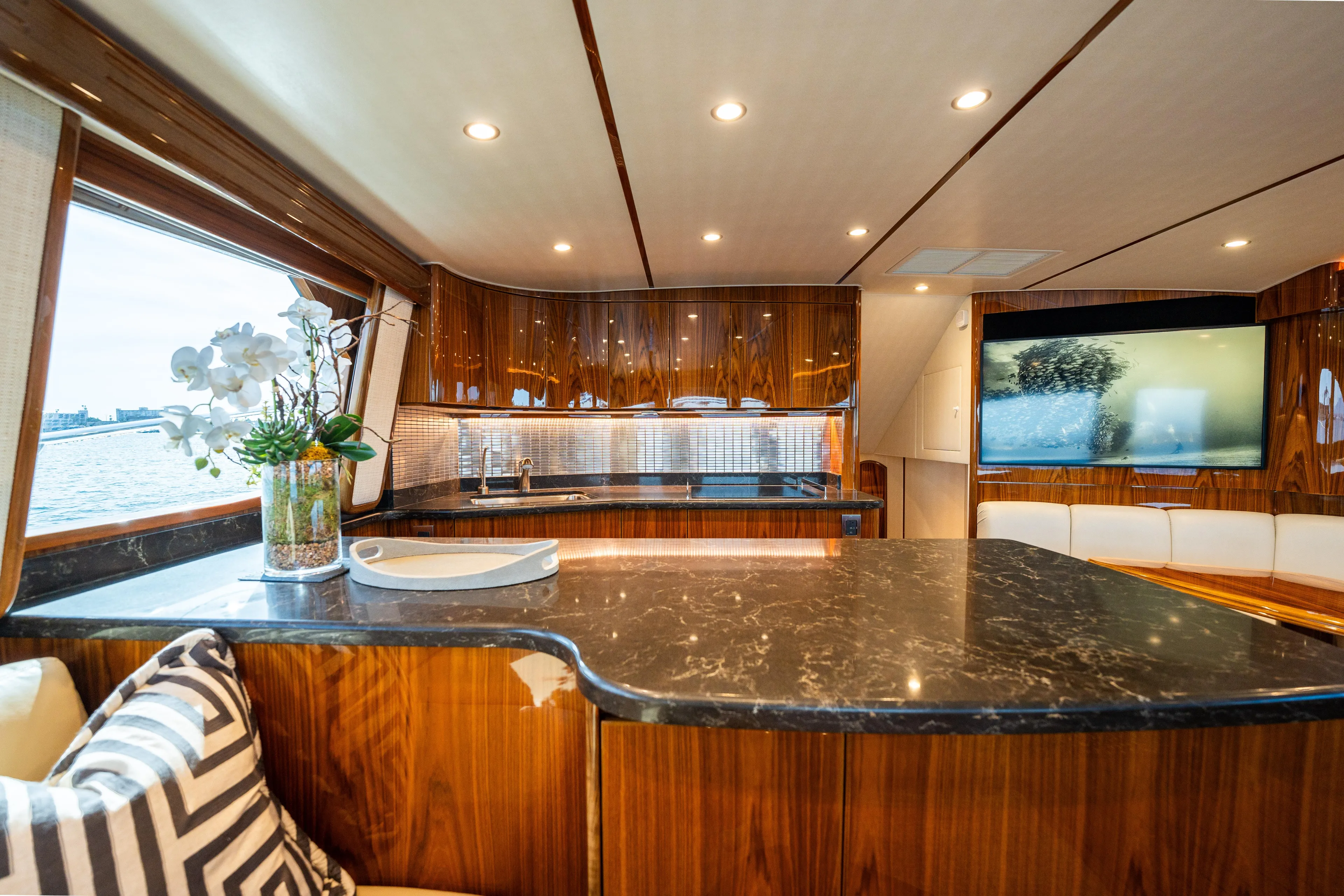 Cabo Chaos Yacht Photos Pics 