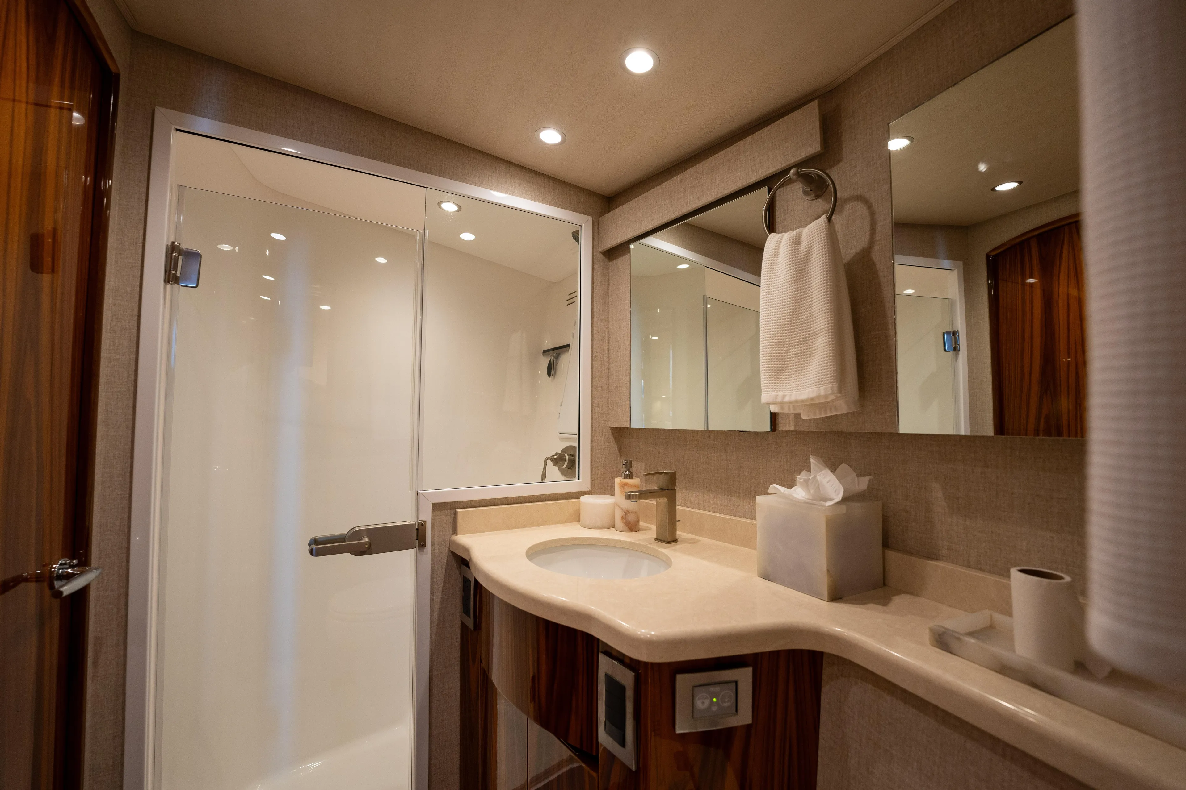 Cabo Chaos Yacht Photos Pics 