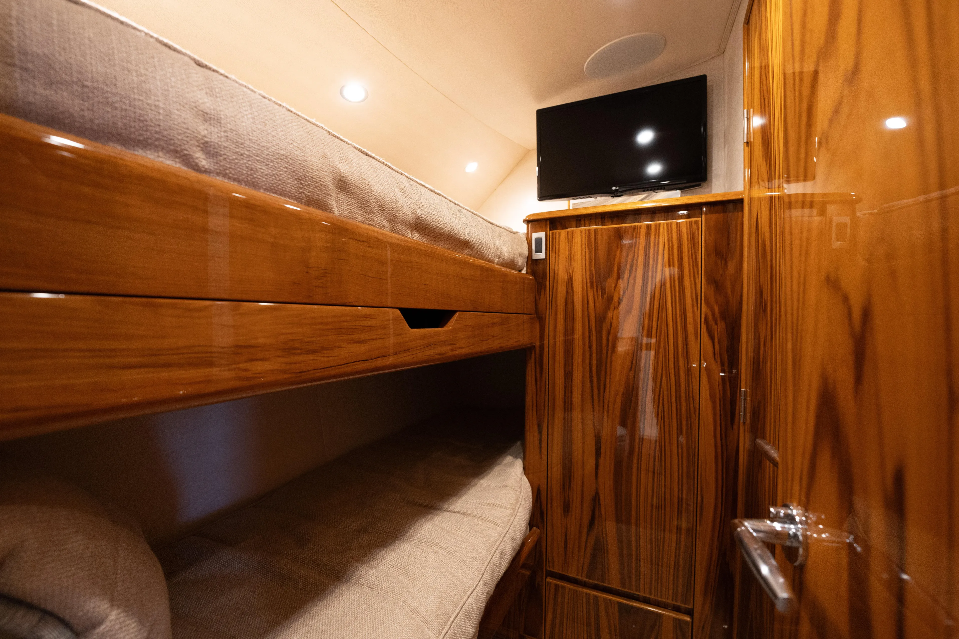 Cabo Chaos Yacht Photos Pics 