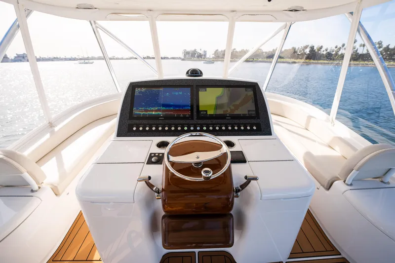 Cabo Chaos Yacht Photos Pics 