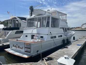 Bestway Motor Yacht