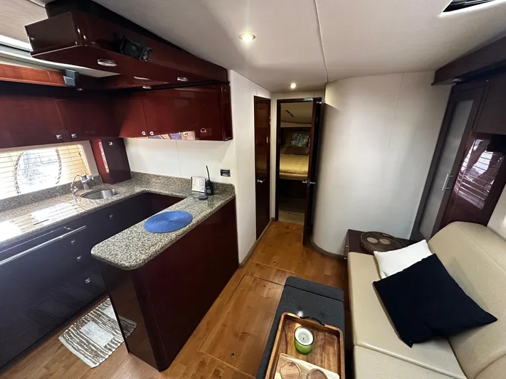 Man O War Yacht Photos Pics 