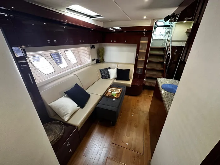 Man O War Yacht Photos Pics 