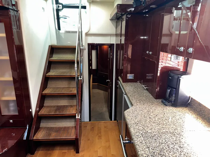 Man O War Yacht Photos Pics 