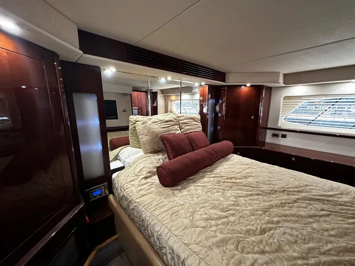 Man O War Yacht Photos Pics 