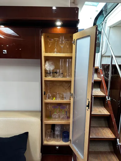 Man O War Yacht Photos Pics 