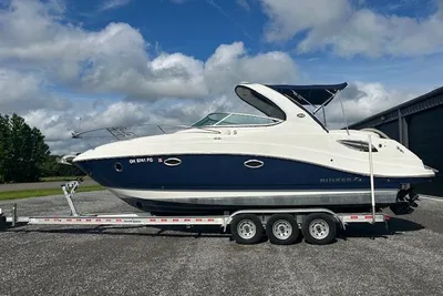 Rinker 290 Express Cruiser