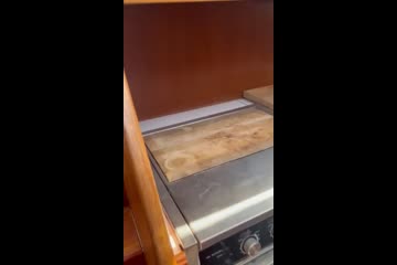 Carver 3807 Aft Cabin Motor Yacht video