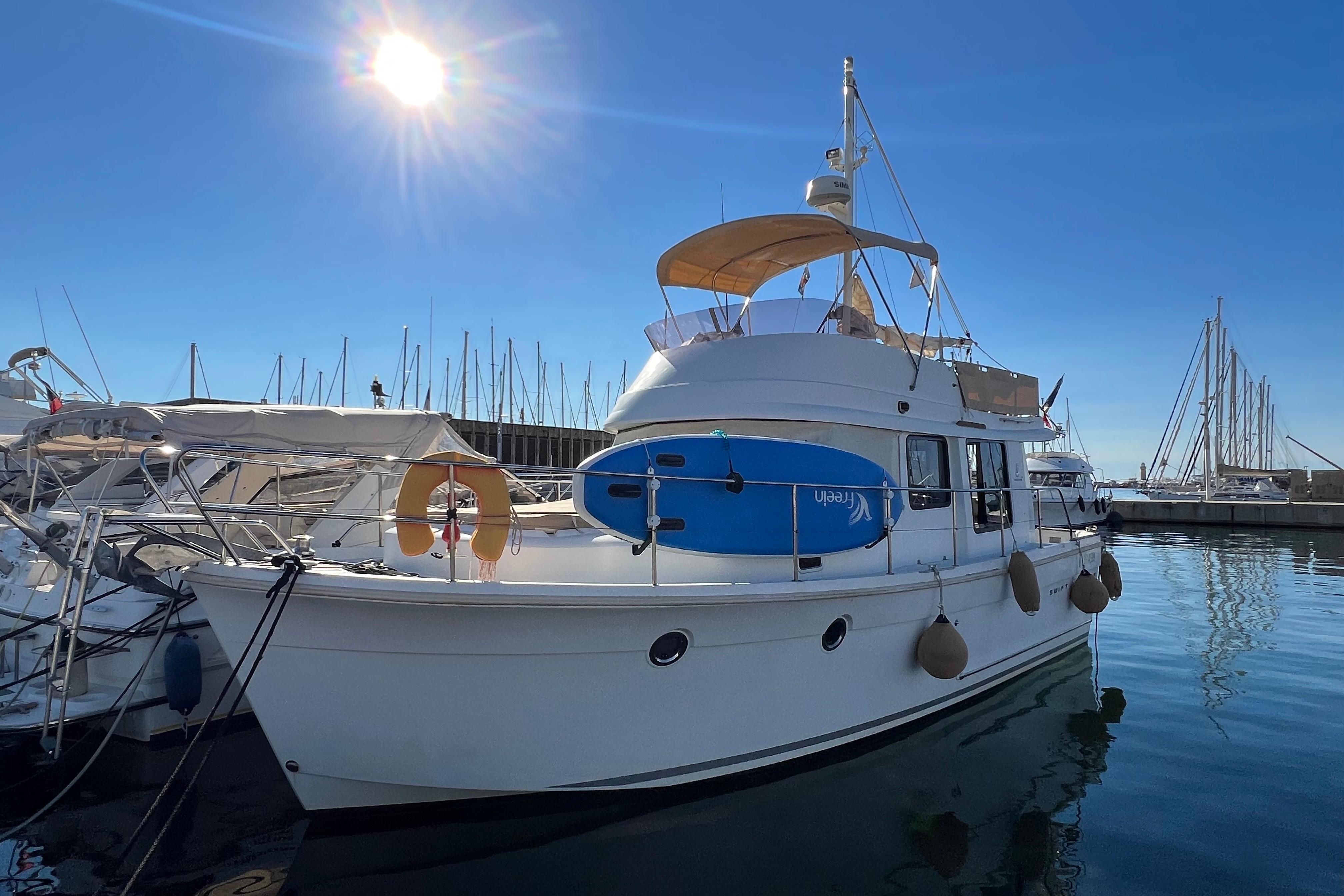 2014 Beneteau Swift Trawler 34 Fly