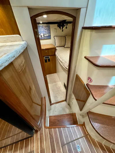 Abigail Yacht Photos Pics 