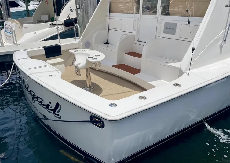 Abigail Yacht Photos Pics 