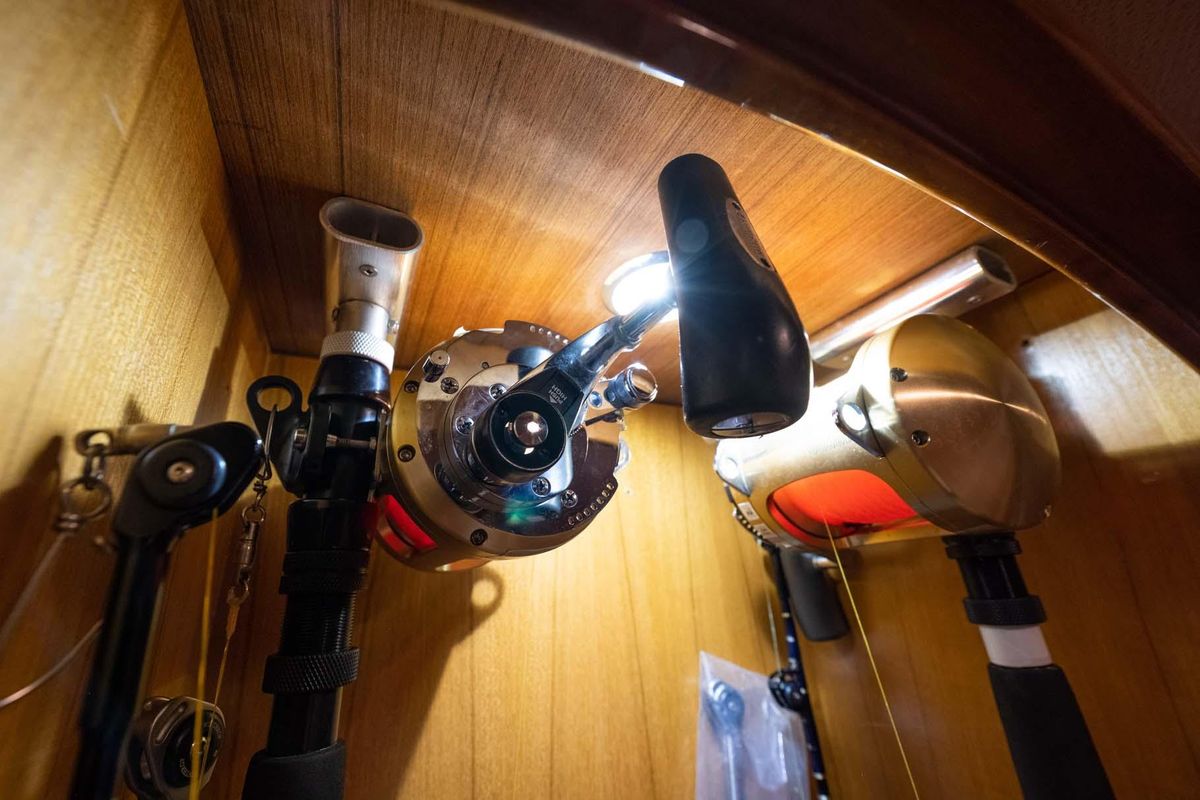 2007 Viking 64 