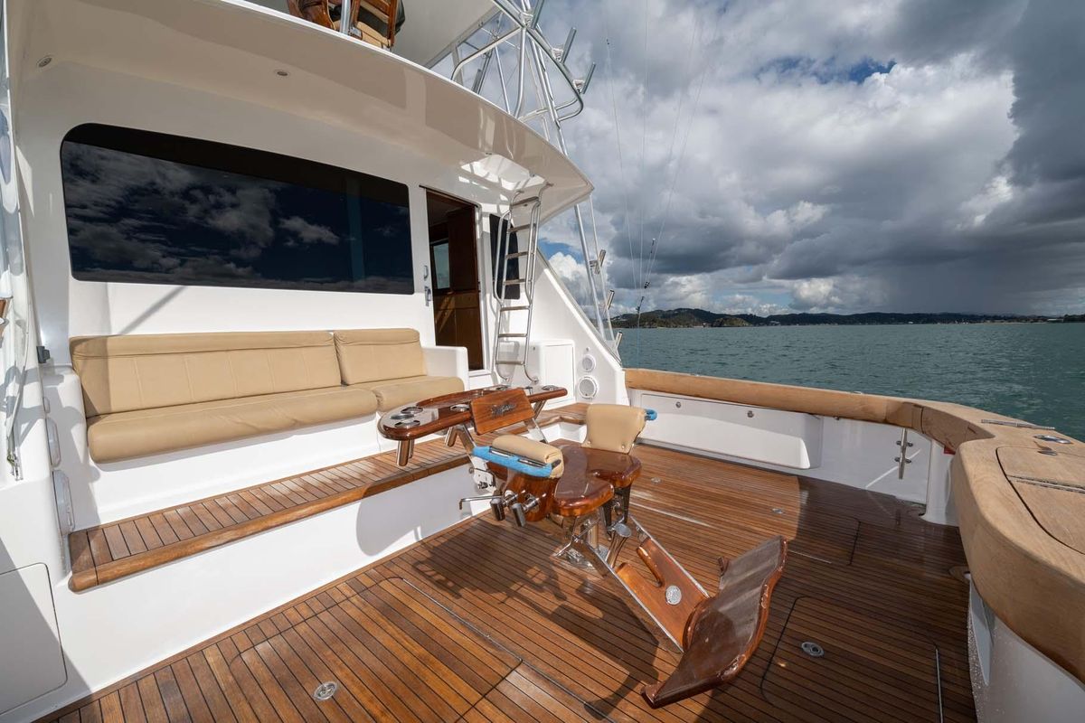 2007 Viking 64 