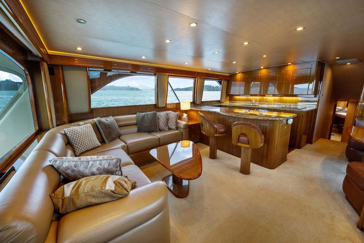2007 Viking 64 