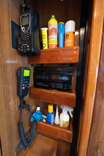 Defiance Yacht Photos Pics 