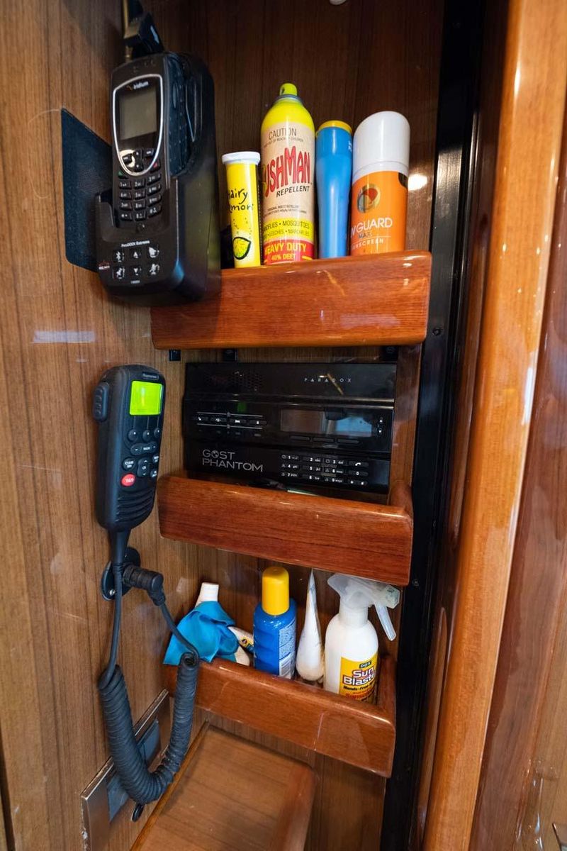 2007 Viking 64 