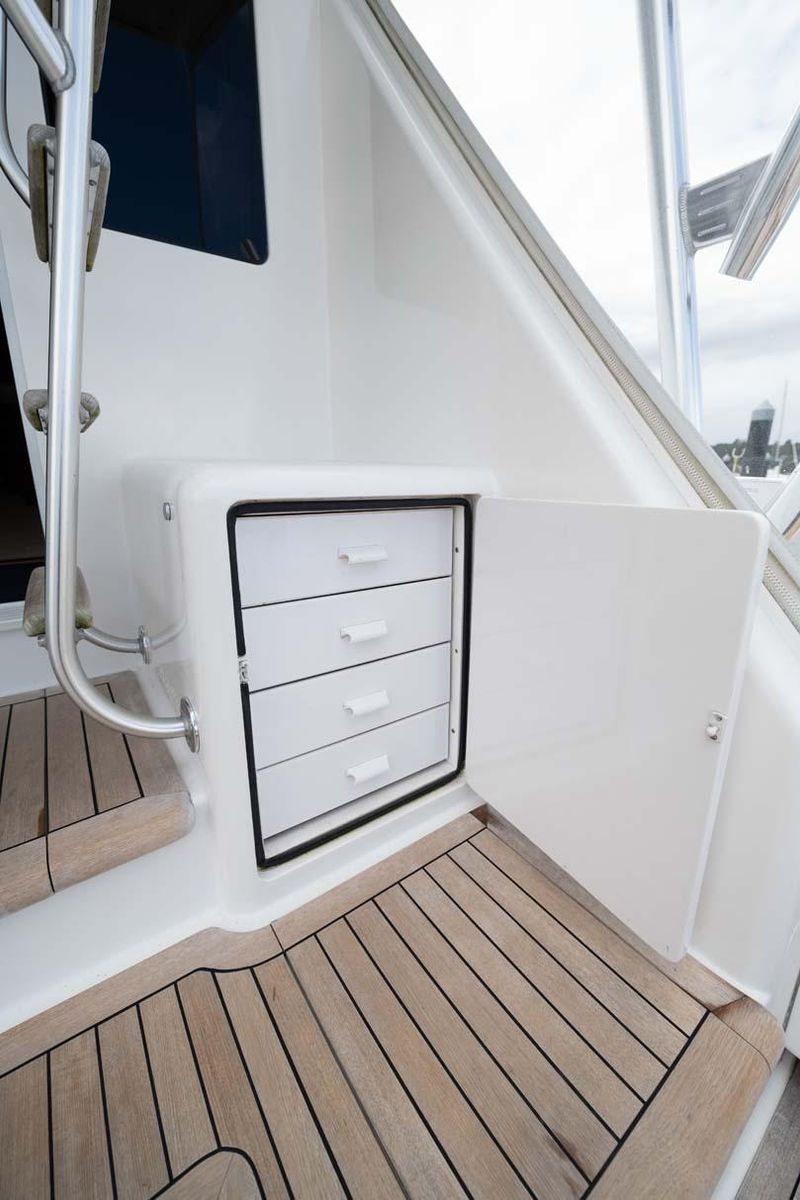 2007 Viking 64 