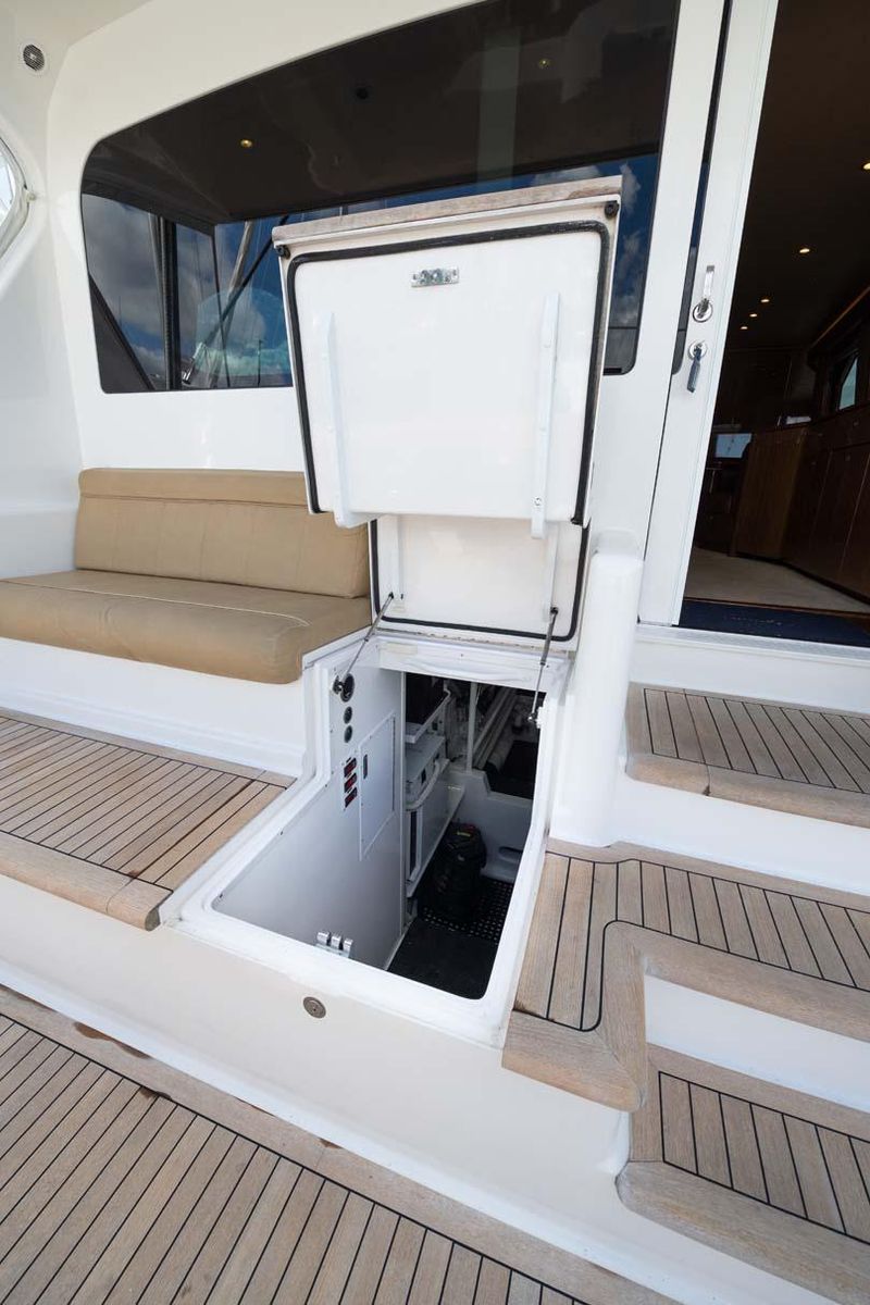 2007 Viking 64 